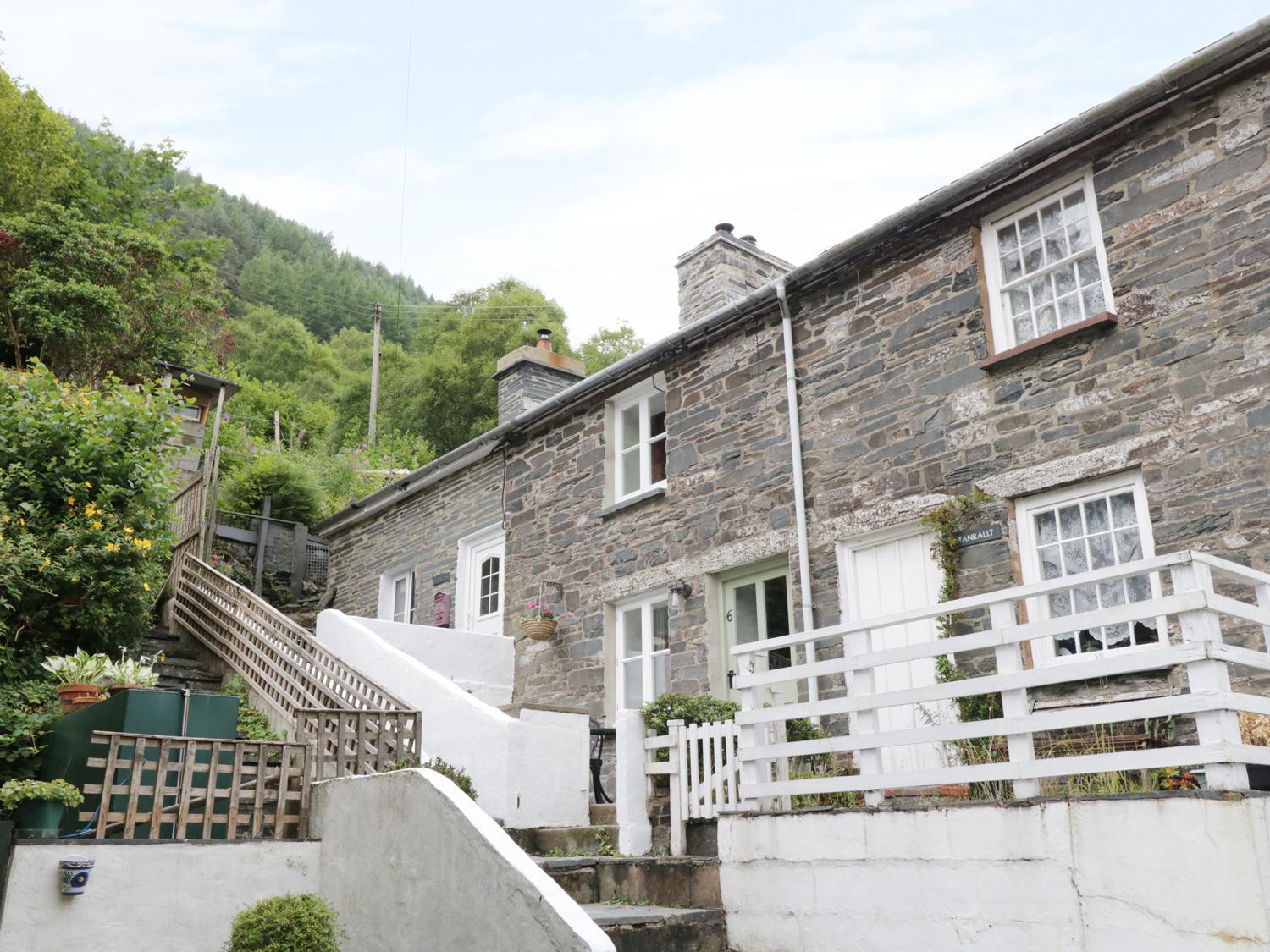 Tanrallt Villa Machynlleth Exterior photo